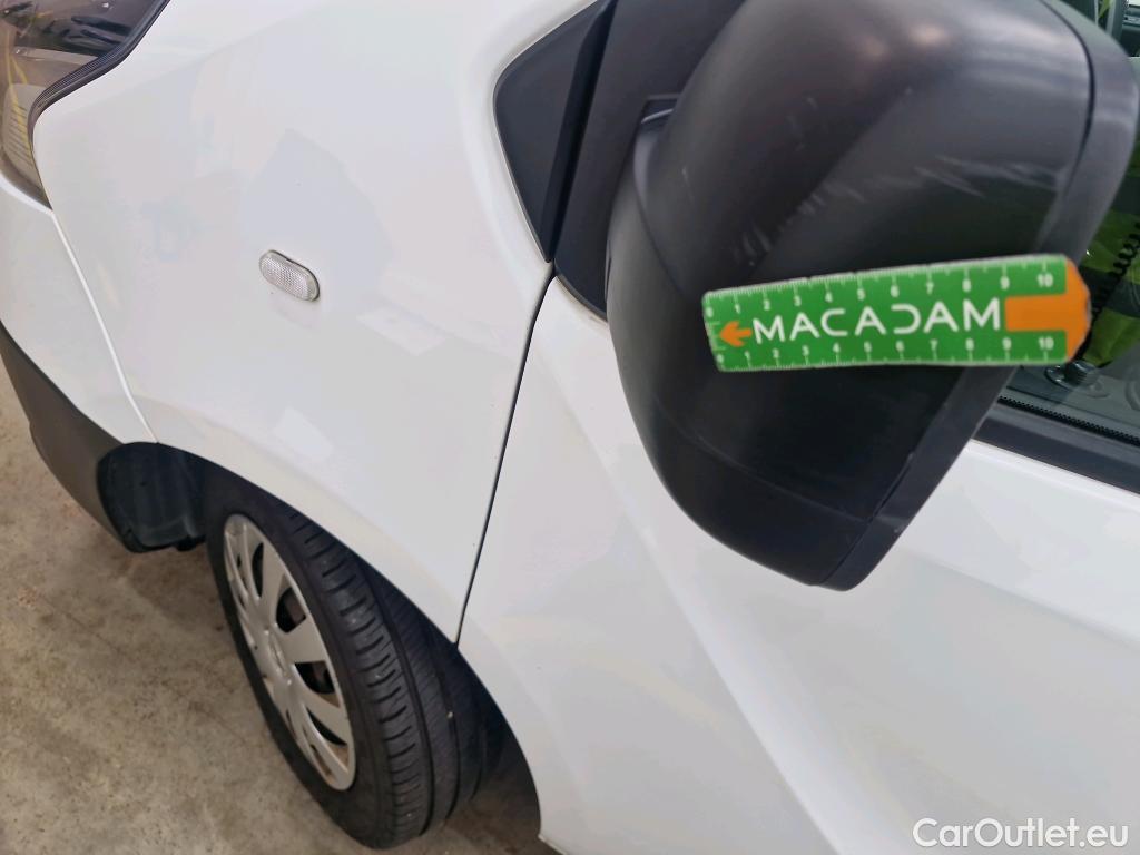  Renault  Trafic RENAULT  / 2014 / 4P / Fourgon tôlé FG GCF L2H1 1200 dCi 95 E6 #50