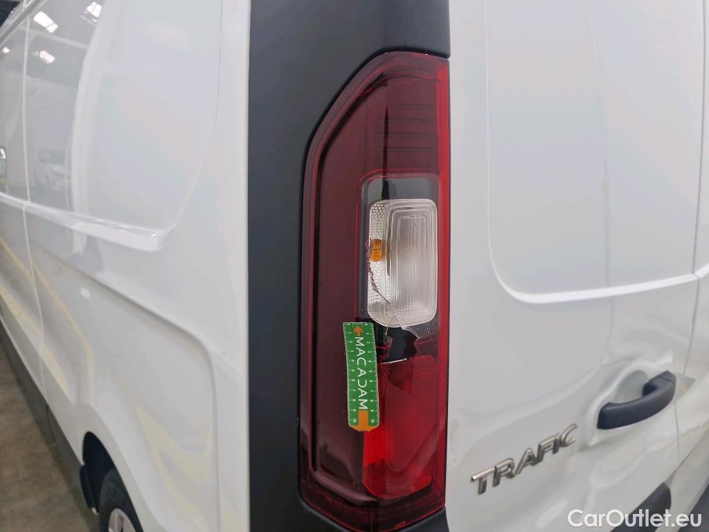  Renault  Trafic RENAULT  / 2014 / 4P / Fourgon tôlé FG GCF L2H1 1200 dCi 95 E6 #35