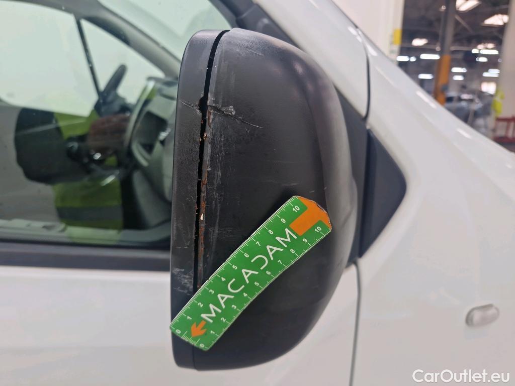  Renault  Trafic RENAULT  / 2014 / 4P / Fourgon tôlé FG GCF L2H1 1200 dCi 95 E6 #43