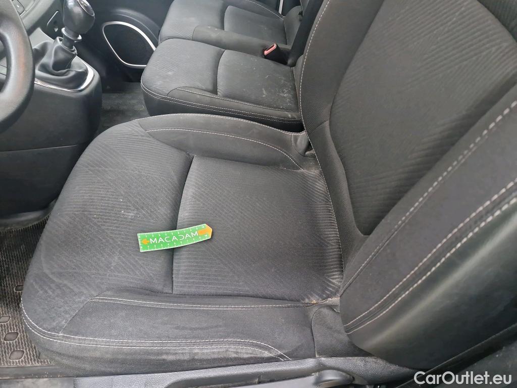  Renault  Trafic RENAULT  / 2014 / 4P / Fourgon tôlé FG GCF L2H1 1200 dCi 95 E6 #42