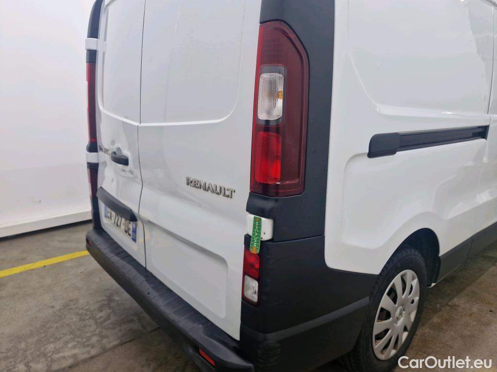  Renault  Trafic RENAULT  / 2014 / 4P / Fourgon tôlé FG GCF L2H1 1200 dCi 95 E6 #46