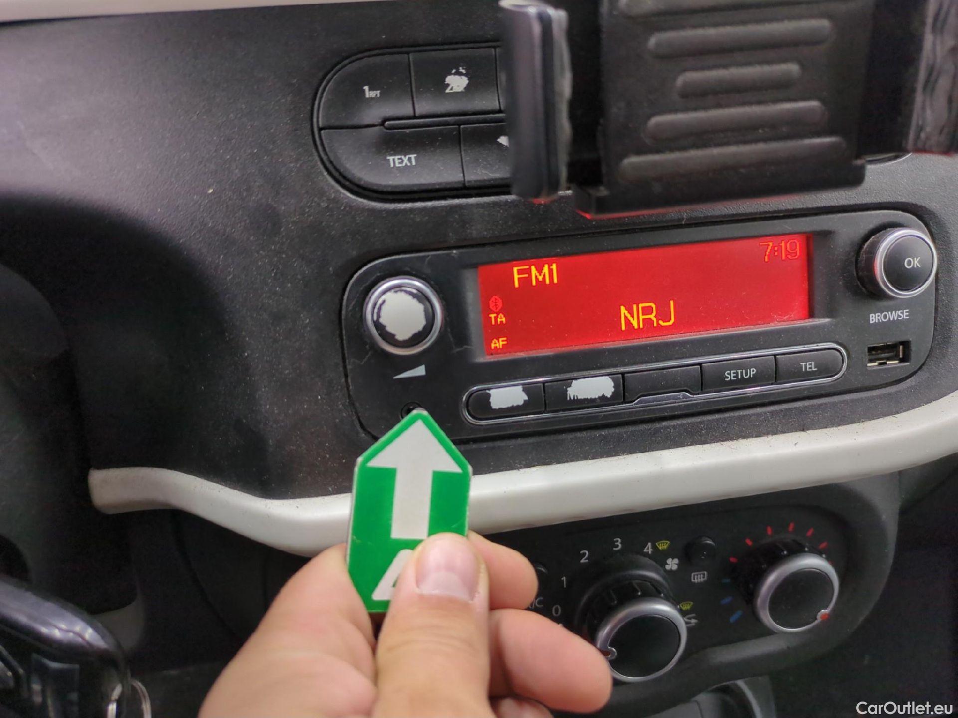  Renault  Twingo  Zen 1.0 SCe 75CV BVM5 E6dT #4
