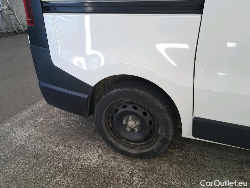  Renault  Trafic RENAULT  VU 4p Fourgon FG GCFL1H1 1000 dCi95 Stop&Start E6 #38