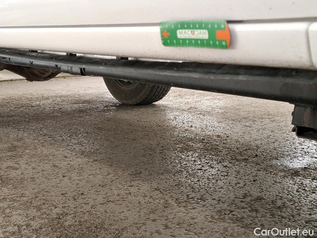  Toyota  Hilux  XC VU 4p Pick-up 4WD 2.4 D-4D X-tra Cabine LeCap #40