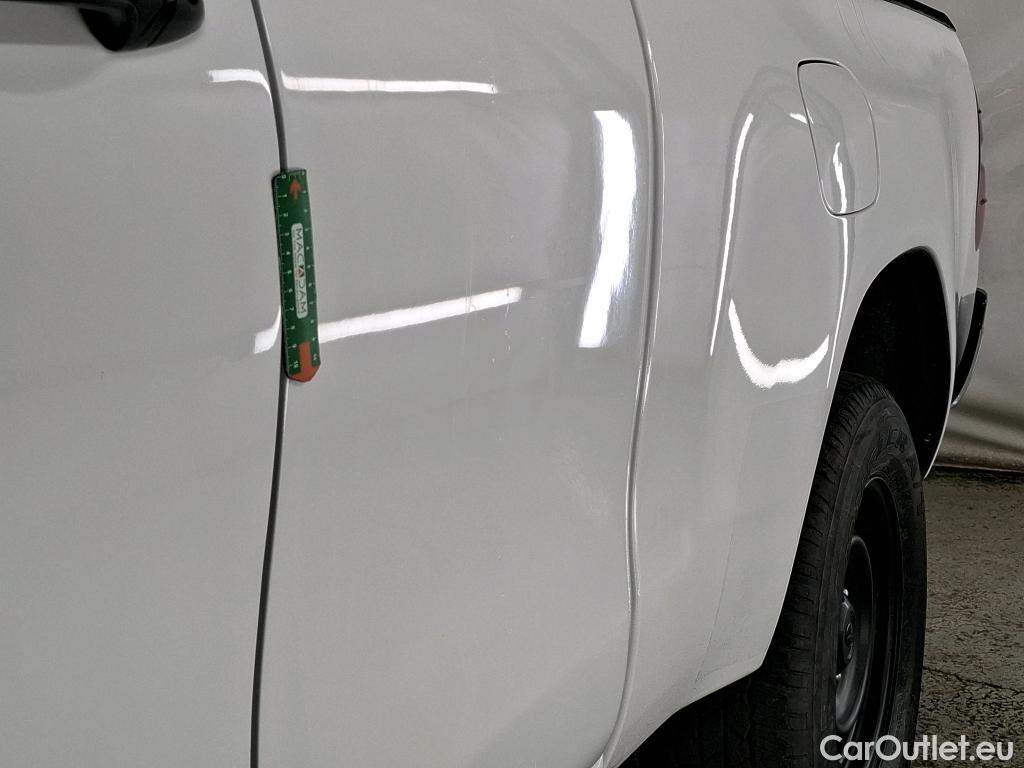  Toyota  Hilux  XC VU 4p Pick-up 4WD 2.4 D-4D X-tra Cabine LeCap #16