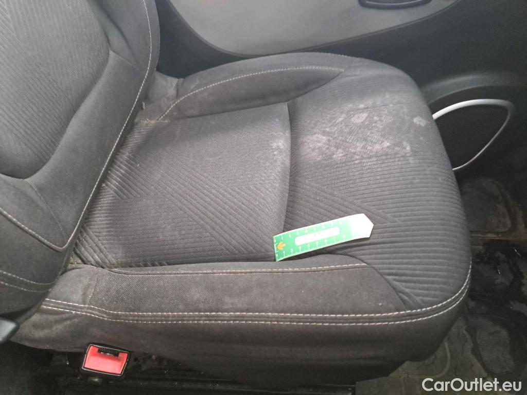  Renault  Trafic RENAULT  VU 4p Fourgon FG GCFL1H1 1000 dCi95 Stop&Start E6 #39