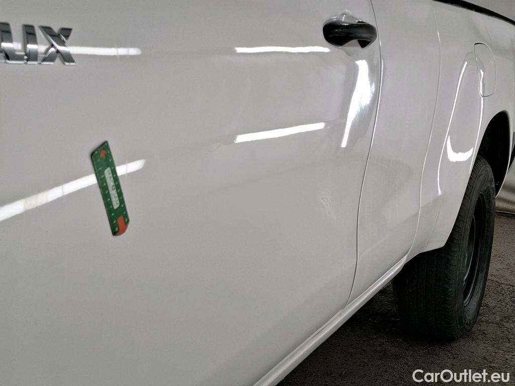  Toyota  Hilux  XC VU 4p Pick-up 4WD 2.4 D-4D X-tra Cabine LeCap #12
