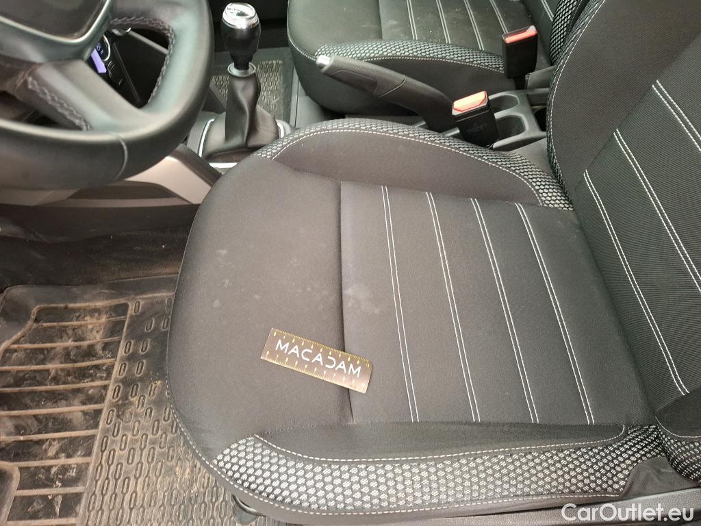  Dacia  Duster  II Prestige 4WD 1.5 dCi 115CV BVM6 E6dT #40