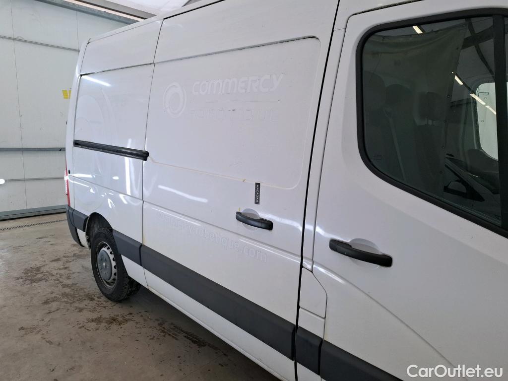  Renault  Master  III Fourgon L2H2 3 5 Grand Confort dCi 130CV BVM6 E6 #1