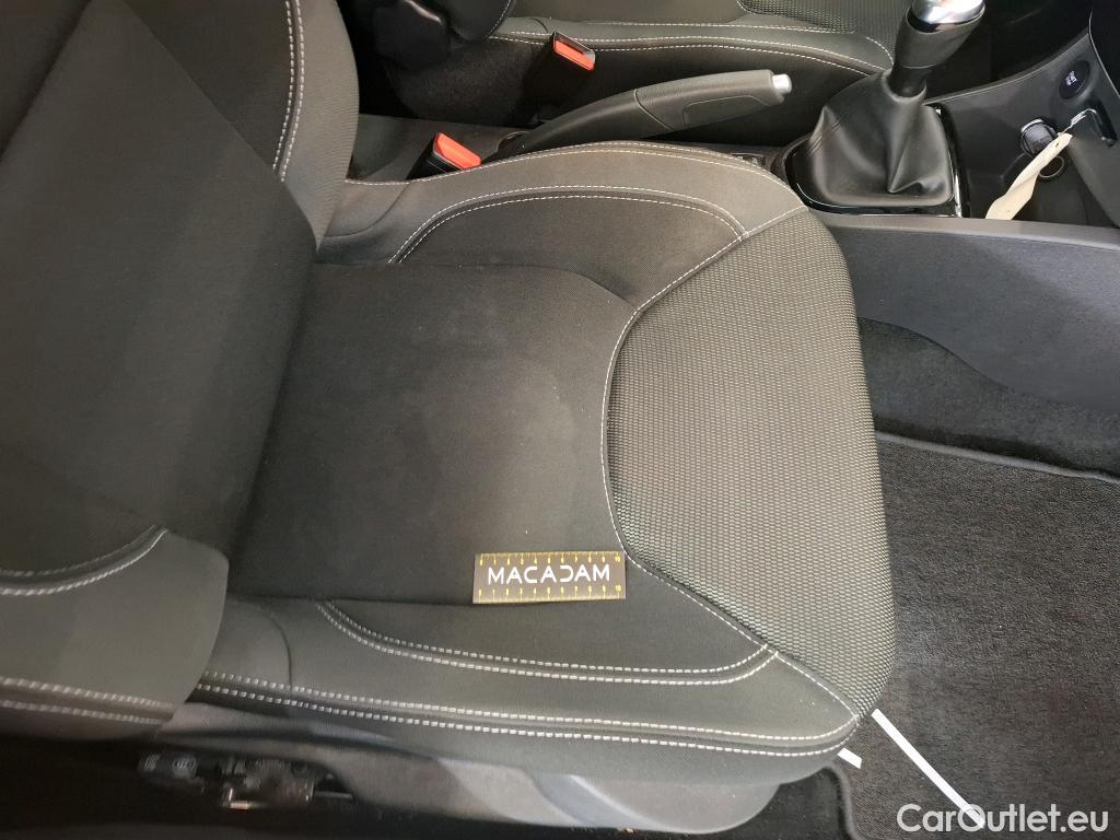  Renault  Clio  IV Air MediaNav 1.5 dCi 90CV BVM5 E6 #21