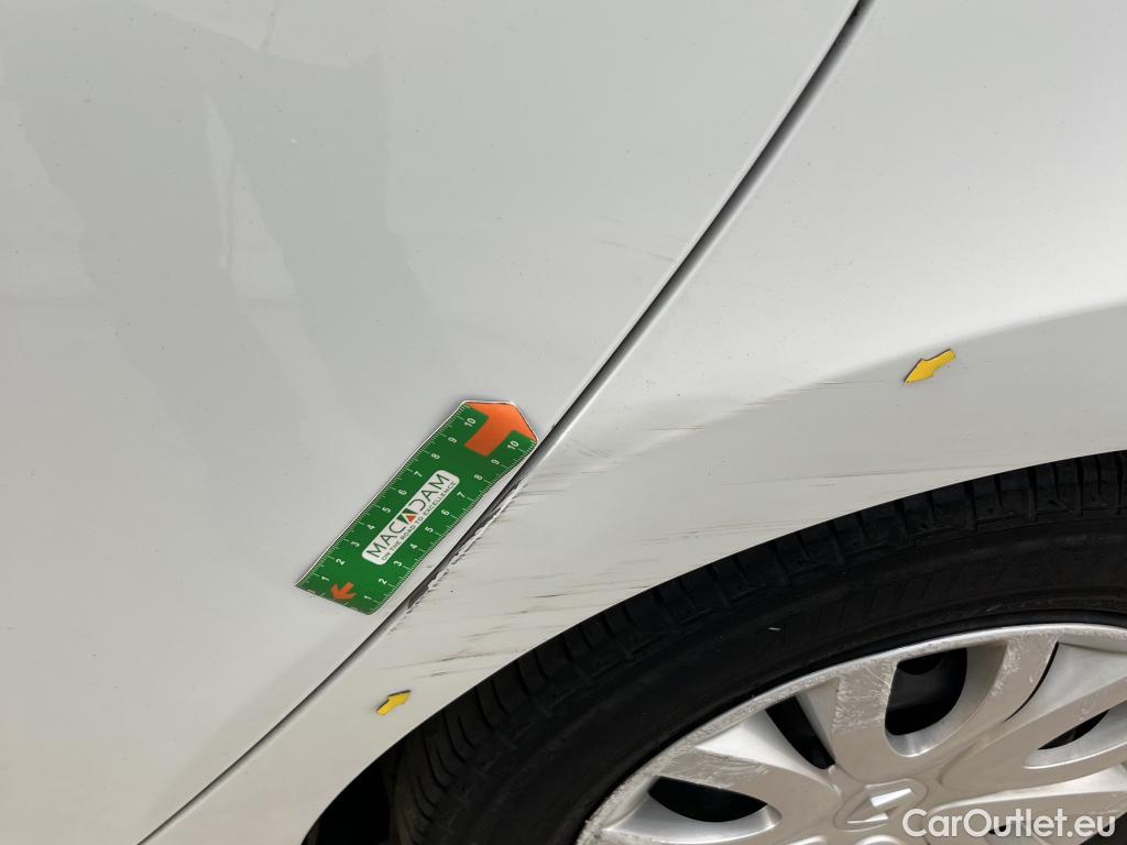  Renault  Clio  IV Air MediaNav 1.5 dCi 75CV BVM5 E6 #6