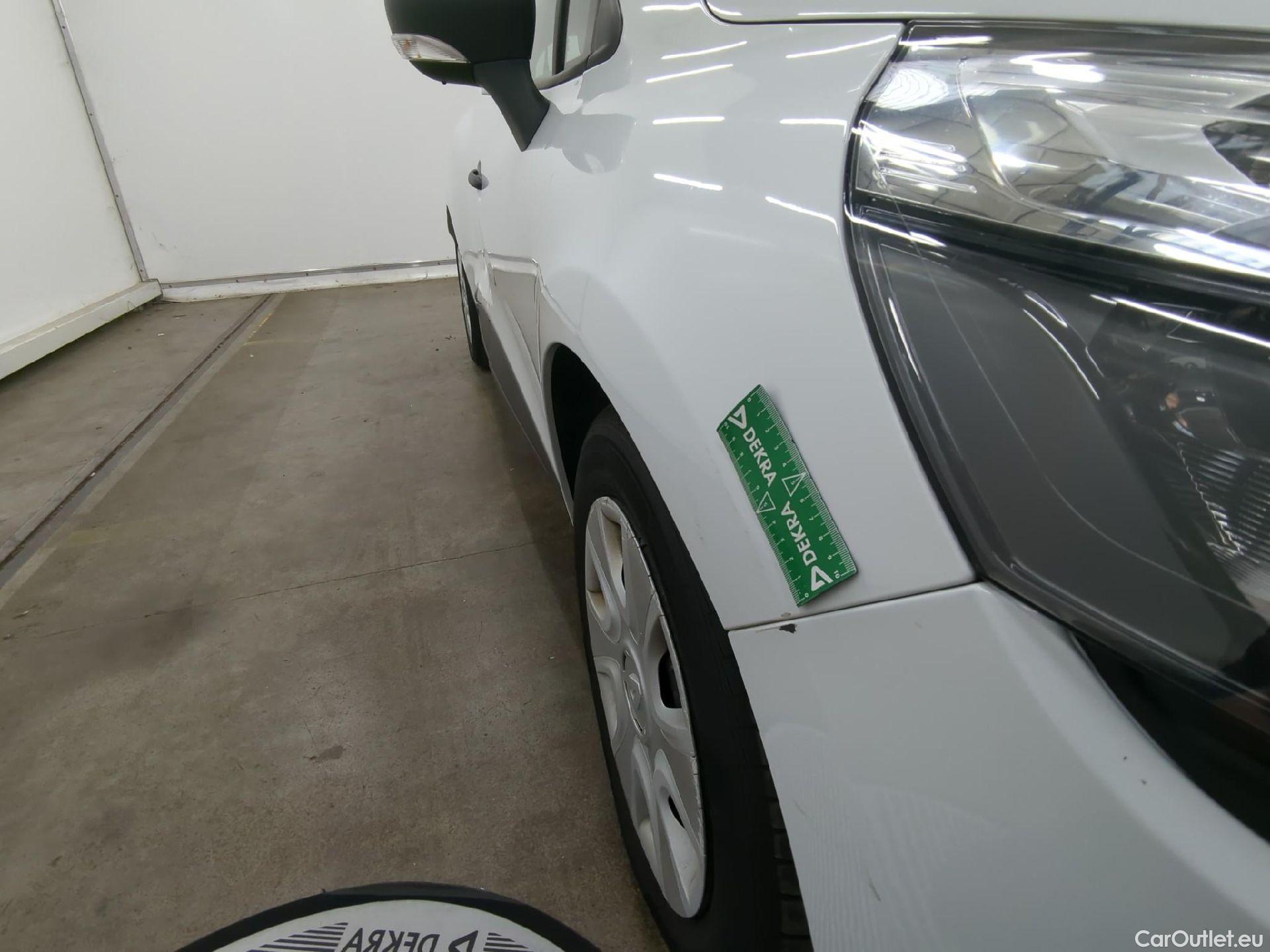  Renault  Clio RENAULT  Société VU 5p Berline Air dCi 75 #13