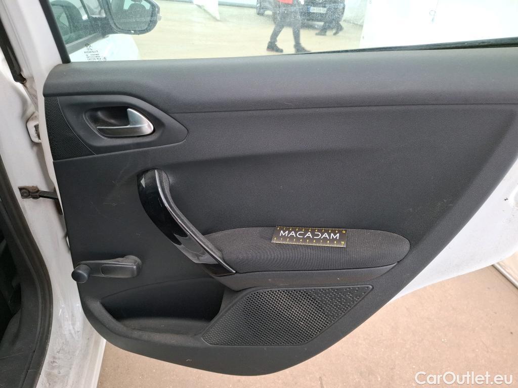  Peugeot  208  Affaire Pro 1.6 HDi 75CV BVM5 E6 #30