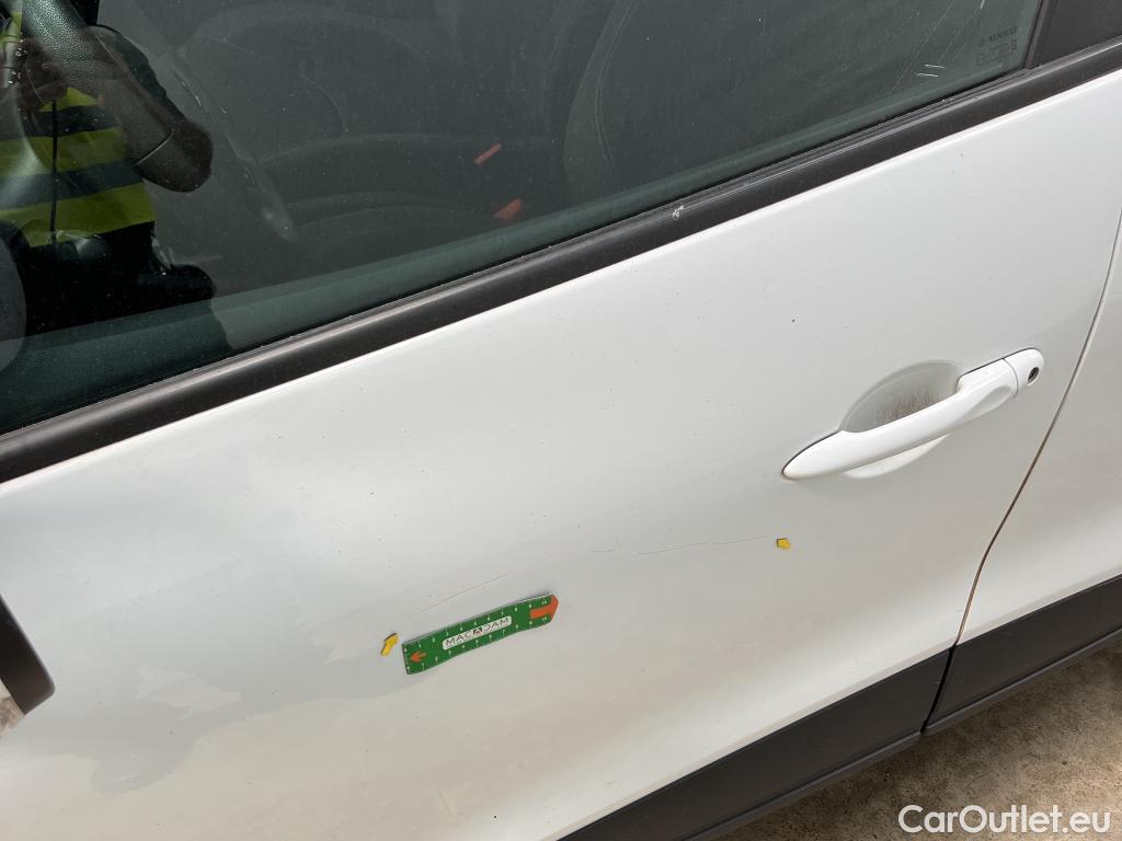  Renault  Clio  IV Air MediaNav 1.5 dCi 75CV BVM5 E6 #23