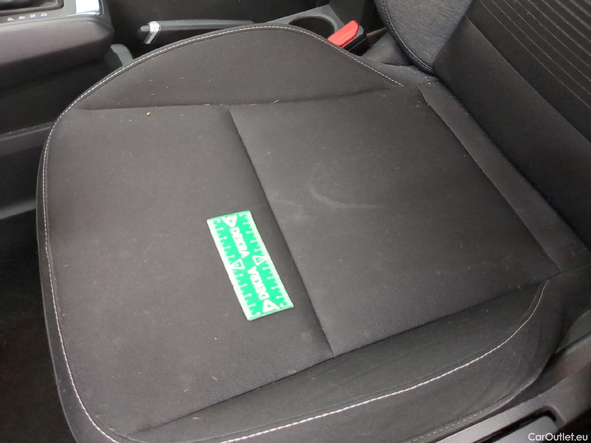  Renault  Captur  II Business 1.3 TCe 130CV BVA7 E6dT #1
