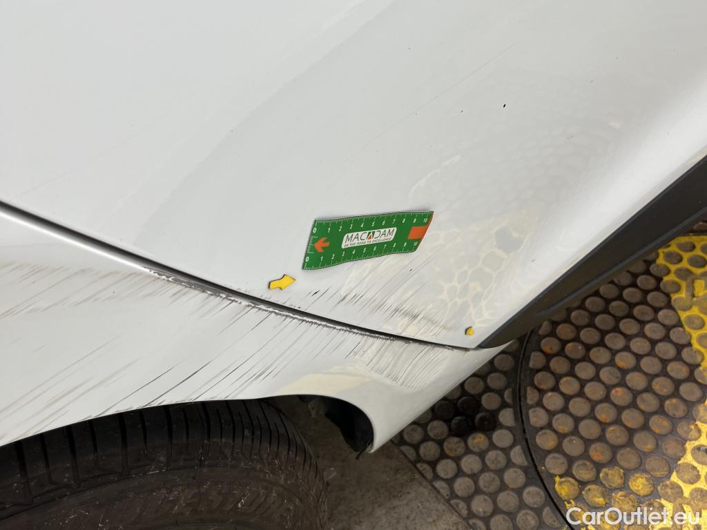  Renault  Clio  IV Air MediaNav 1.5 dCi 75CV BVM5 E6 #8