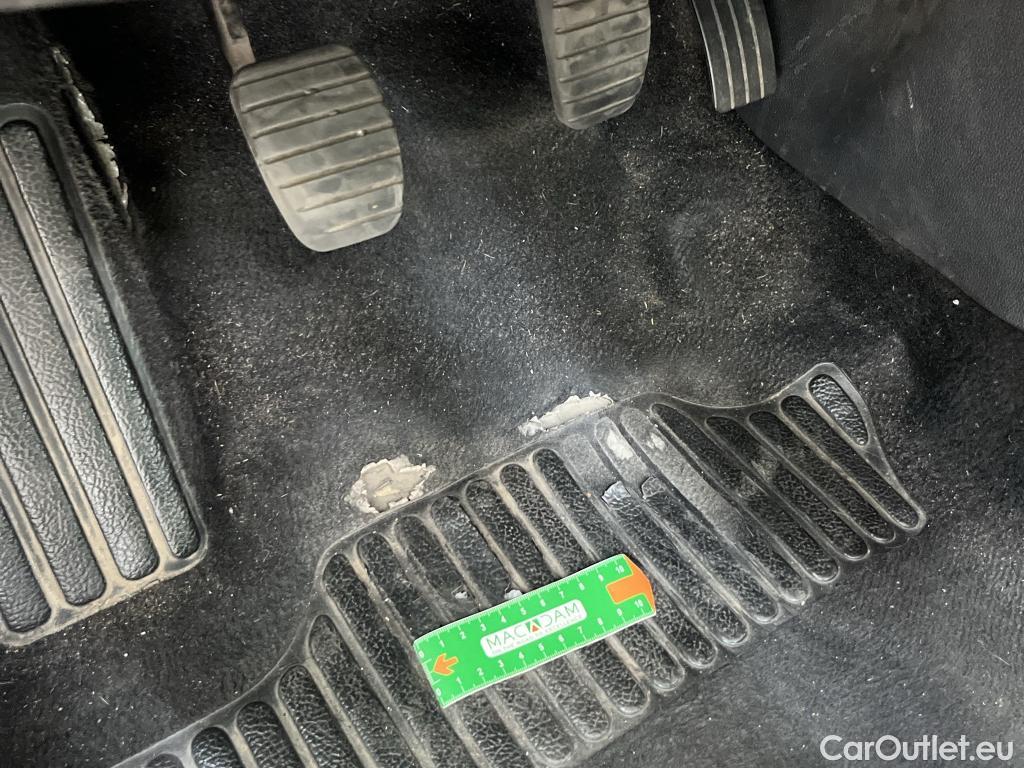  Renault  Clio  IV Air MediaNav 1.5 dCi 75CV BVM5 E6 #3
