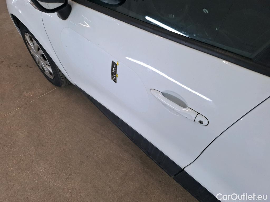  Renault  Clio  IV Air MediaNav 1.5 dCi 90CV BVM5 E6 #17