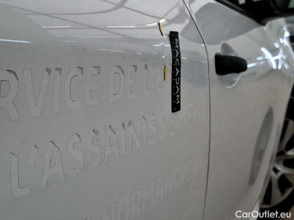  Peugeot  208  Affaire Pro 1.6 HDi 75CV BVM5 E6 #42