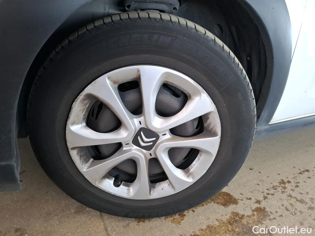  Citroen  C3  Société Feel Nav 1.2 PureTech 80CV BVM5 E6d #10