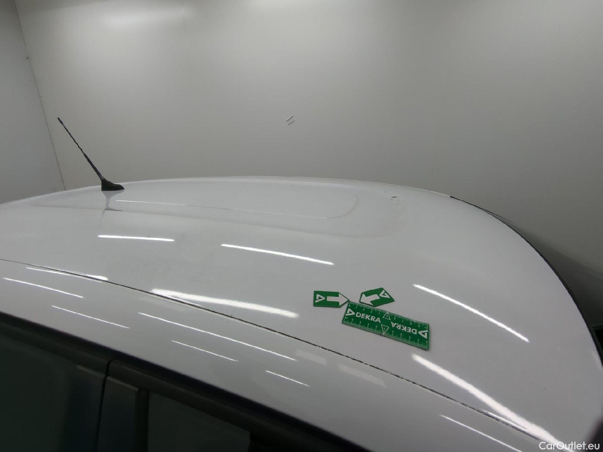  Citroen  C3  Société Feel Nav 1.5 BlueHDI 100CV BVM6 E6dT #20