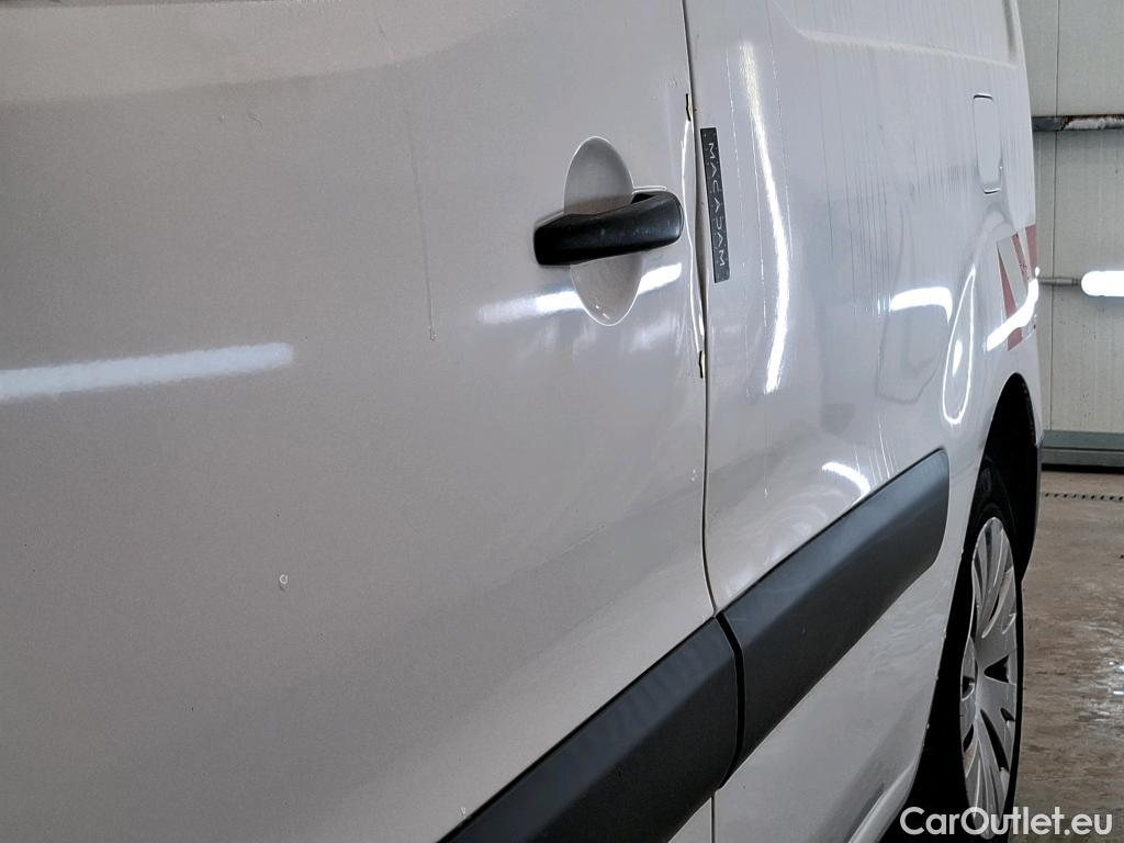  Citroen  Berlingo  Fourgon Business L1 (Court) 1.6 BlueHDi 100CV BVA6 E6 #25