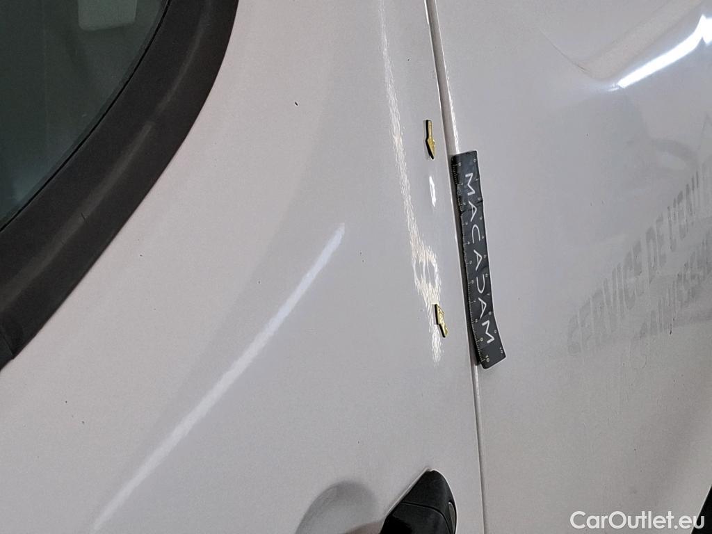  Citroen  Berlingo CITROEN  VU 3p Fourgonnette BlueHDi 100  ETG6 Club M #14