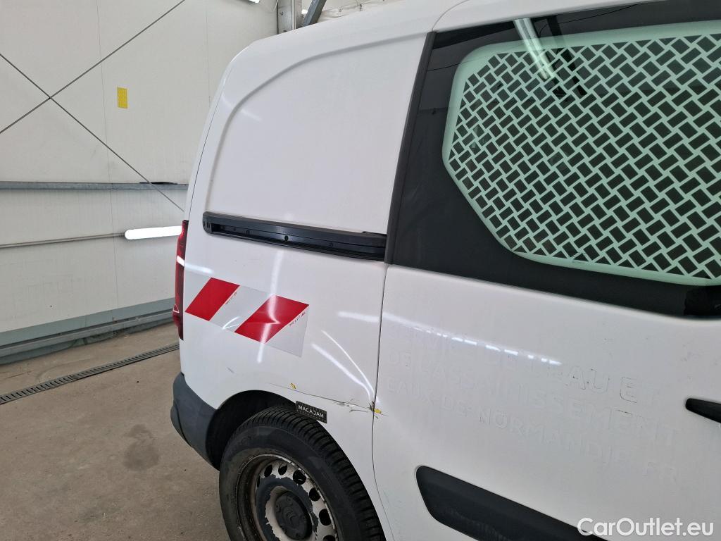  Citroen  Berlingo CITROEN  VU 3p Fourgonnette BlueHDi 100  ETG6 Club M #1