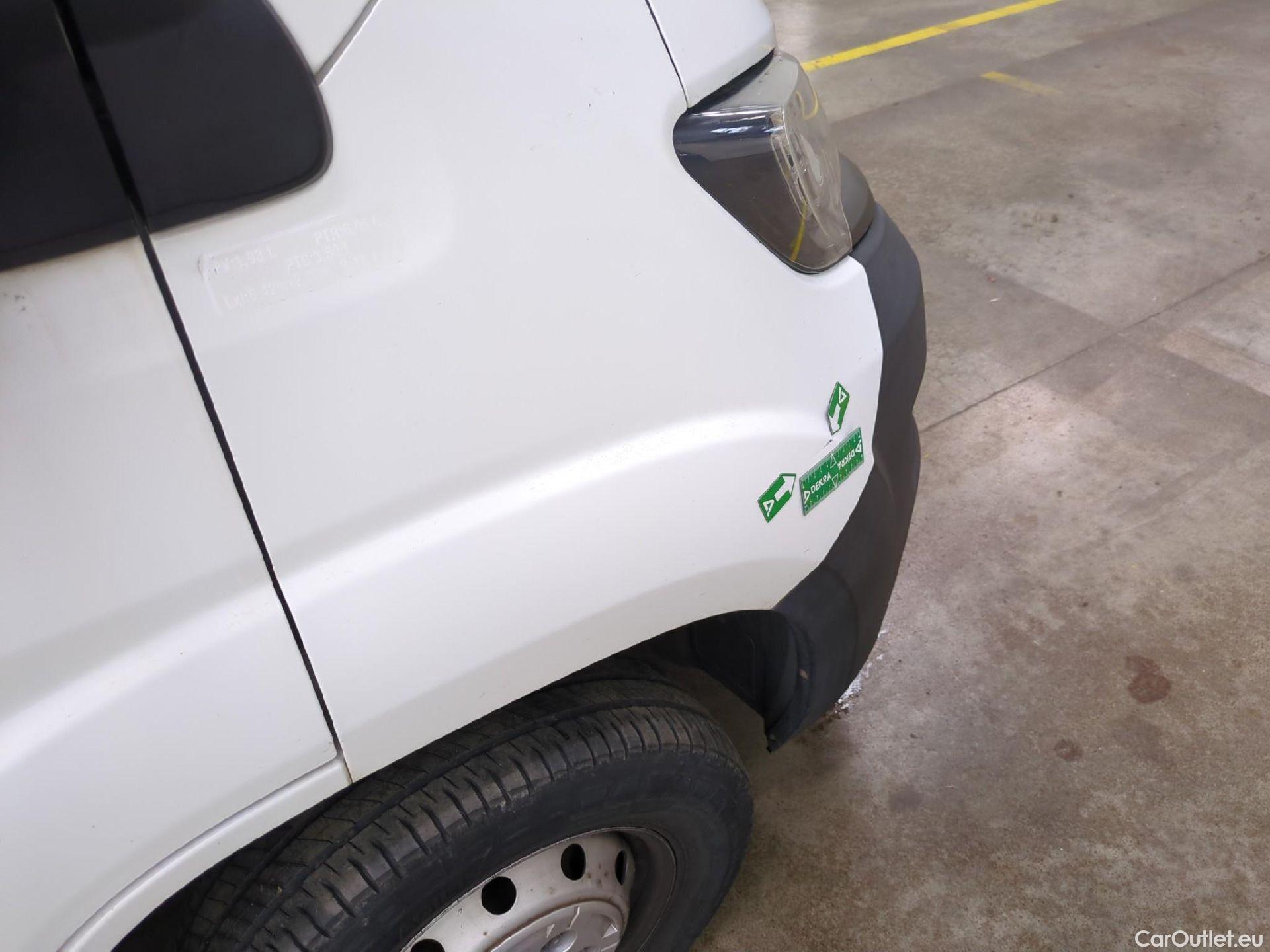  Peugeot  Boxer PEUGEOT  / 2014 / 4P / Fourgon tôlé BLUEHDI 130 S&S PREMIUM PA 335 L2H2 #34