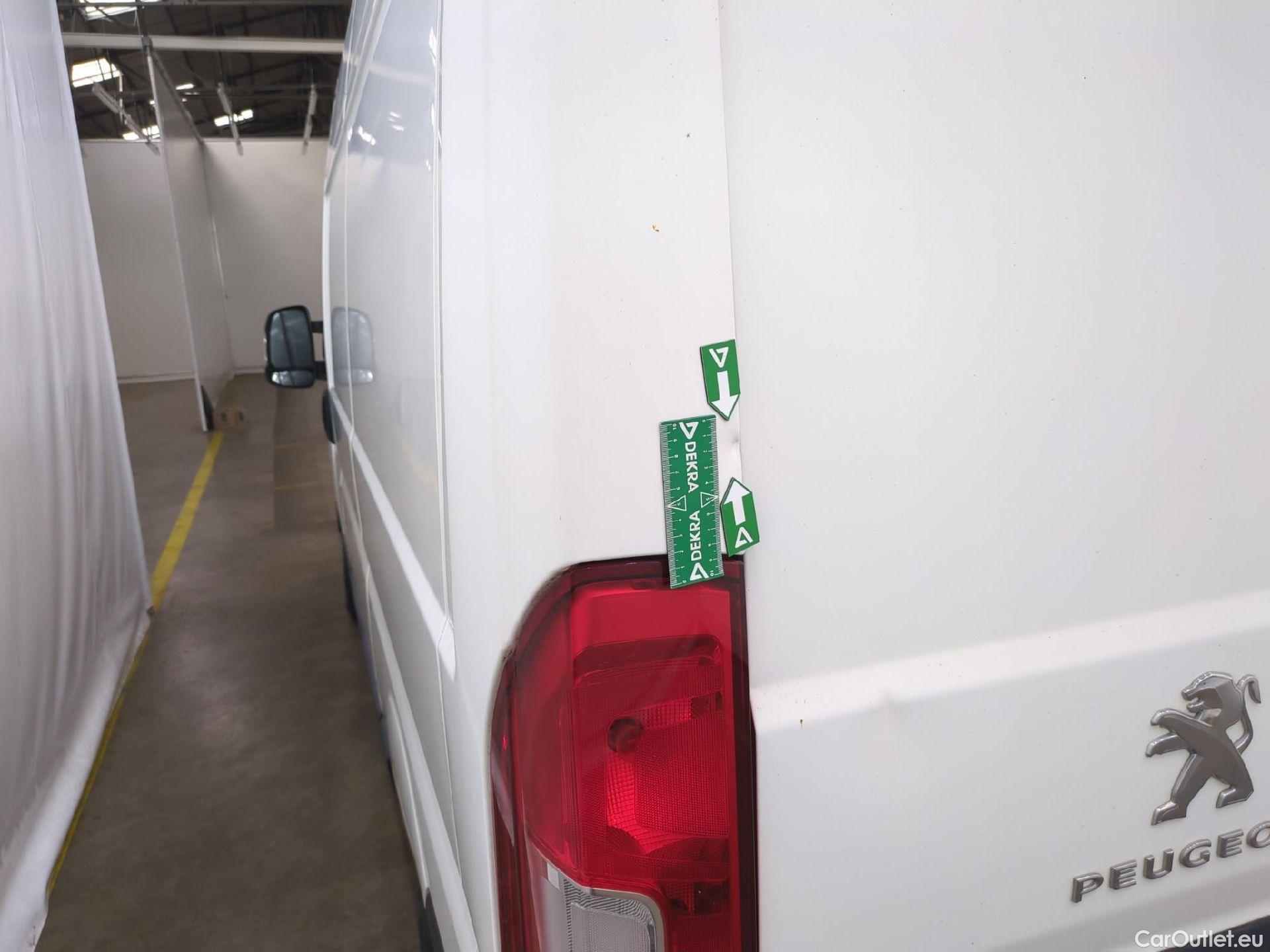  Peugeot  Boxer PEUGEOT  / 2014 / 4P / Fourgon tôlé BLUEHDI 130 S&S PREMIUM PA 335 L2H2 #43