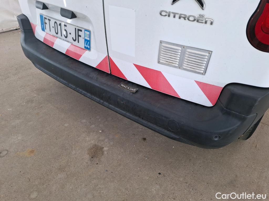  Citroen  Berlingo CITROEN  / 2018 / 4P / Fourgonnette M 650kg BlueHDi 75 S&S BVM Club #22