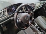  Volkswagen  T-ROC VOLKSWAGEN  / 2017 / 5P / SUV 1.5 TSI ACT BUSINESS DSG #35