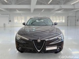  Alfa Romeo   STELVIO ALFA ROMEO / 2017 / 5P / SUV 2.2 TURBO DIESEL 190CV BUSINESS AT8 Q4 #6