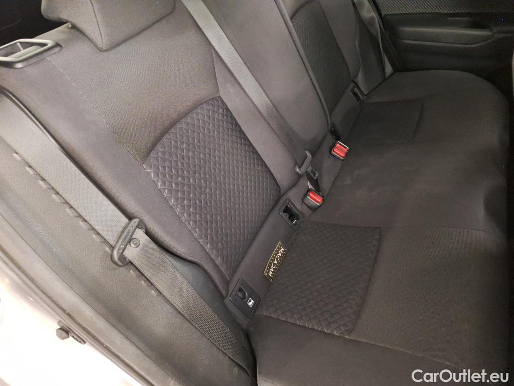  Toyota  C-HR TOYOTA  / 2016 / 5P / SUV 2.0 HYBRIDE 184 DYNAMIC BUSINESS #63