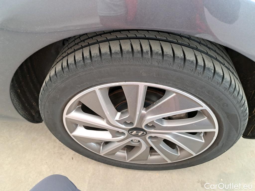  Hyundai  i30 HYUNDAI  5p Berline 1.0 T-GDI 120 Edition #Mondial #5