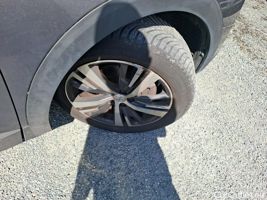  Peugeot  5008  Allure Pack 1.5 HDi 130CV BVA8 7 Sieges E6d / VO RECONDITIONNE - PHOTOS AVANT RECONDITIONNEMENT #6
