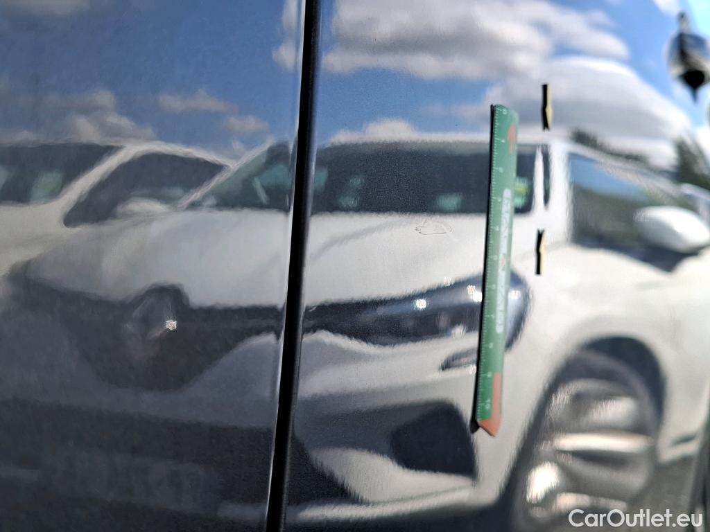  Peugeot  5008  Allure Pack 1.5 HDi 130CV BVA8 7 Sieges E6d / VO RECONDITIONNE - PHOTOS AVANT RECONDITIONNEMENT #17