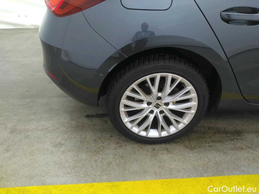  Seat  Leon  Xcellence 1.5 TSI 150CV BVA7 E6d #33