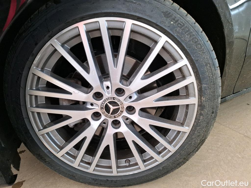  Mercedes  CLA-Klasse MERCEDES-BENZ CLA Coupe / 2019 / 4P / Coupé CLA 200 d Business Line BA8 #12