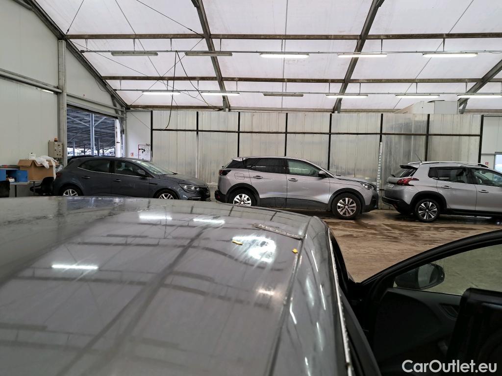  Audi  A3 AUDI  Sportback / 2016 / 5P / Berline 30 TDI 116 BUSINESS LINE #13