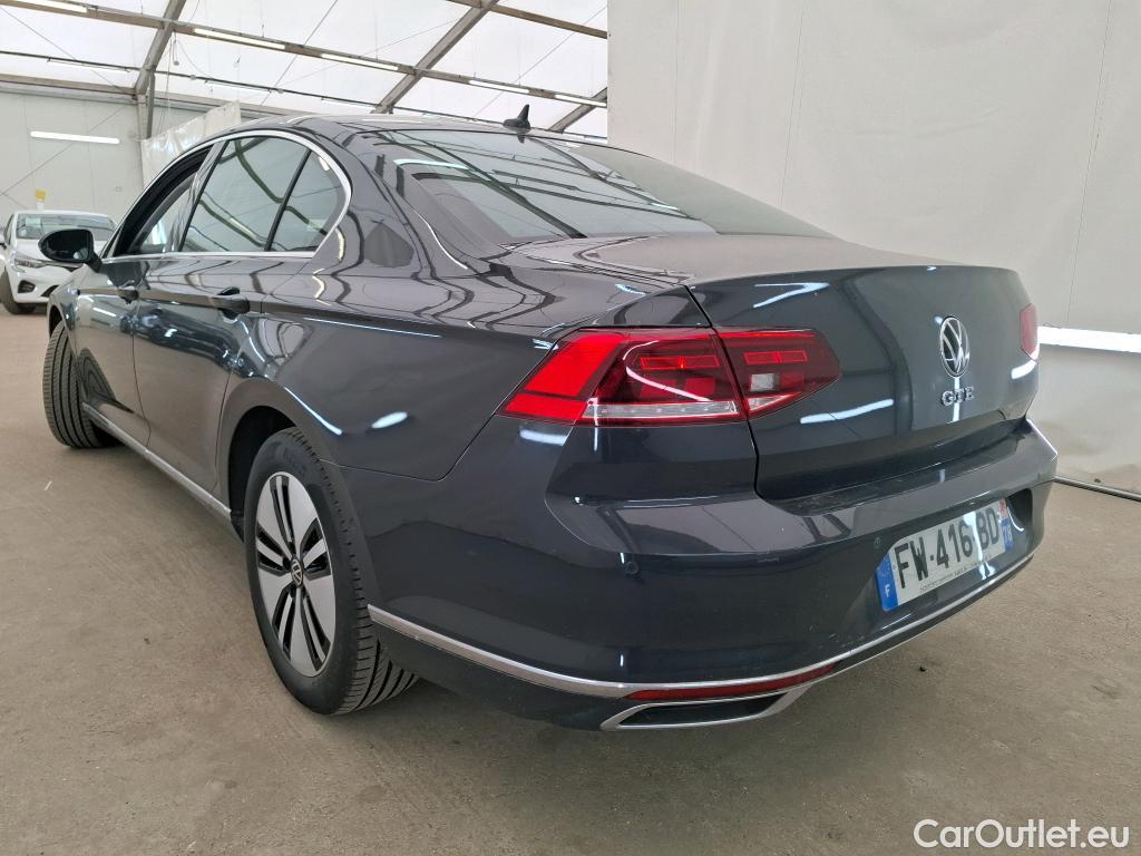 Volkswagen  Passat VOLKSWAGEN  / 2019 / 4P / Berline 1.4 TSI DSG HYBRIDE RECHAR GTE BUSINESS(SL) #2