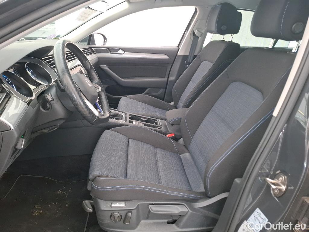 Volkswagen  Passat VOLKSWAGEN  / 2019 / 4P / Berline 1.4 TSI DSG HYBRIDE RECHAR GTE BUSINESS(SL) #8