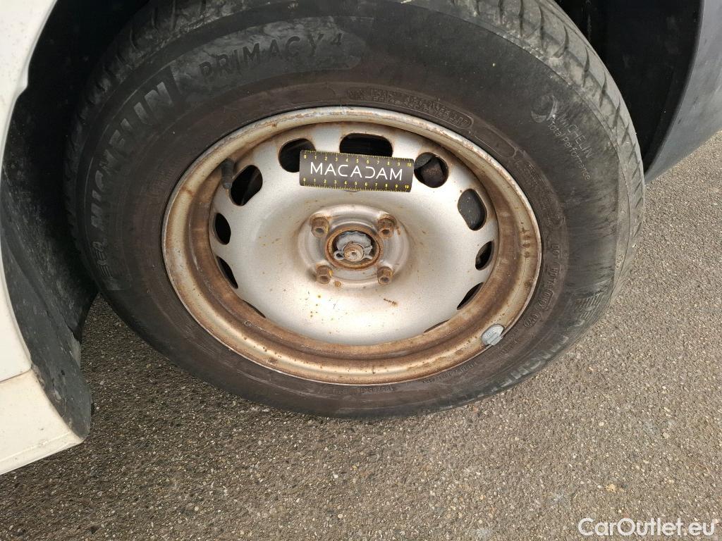  Citroen  Berlingo  Fourgon Club L1 (Court) 1.6 BlueHDi 100CV BVM5 E6 / VENTE SANS CG #25