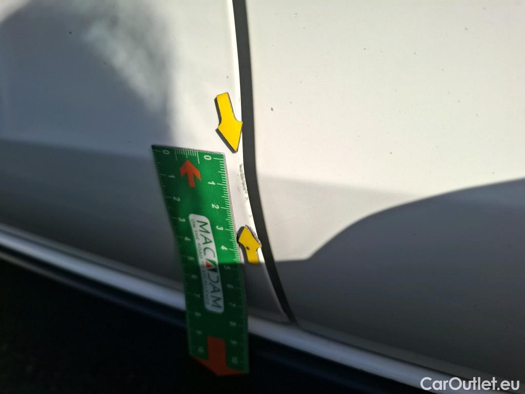  Citroen  C3  Société Feel Nav 1.2 PureTech 80CV BVM5 E6d #4