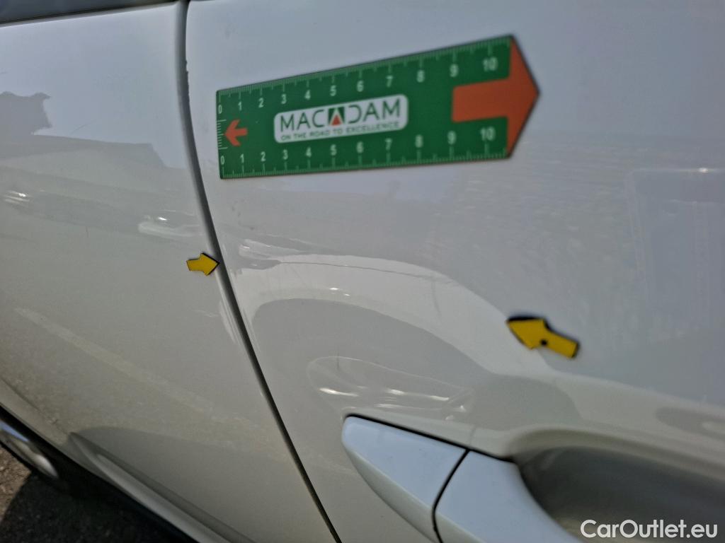  Citroen  C3  Société Feel Nav 1.2 PureTech 80CV BVM5 E6d #7