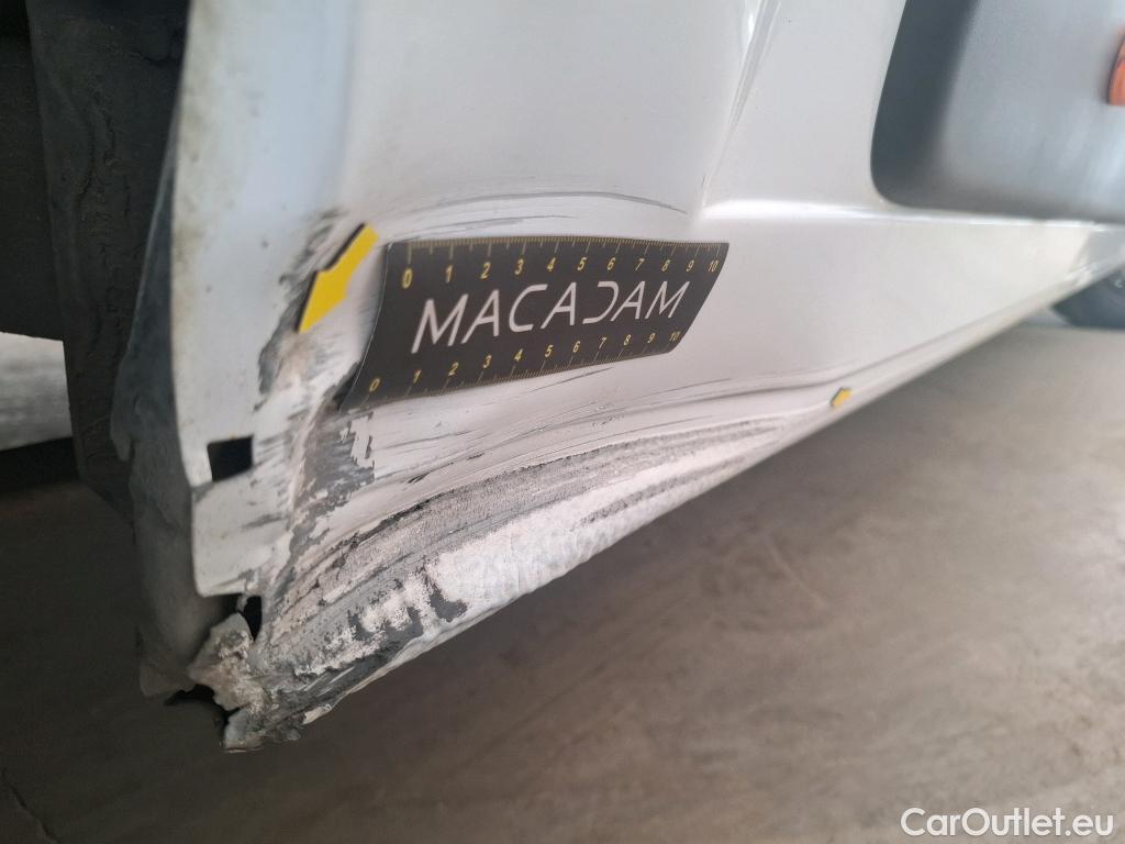  Peugeot  Boxer PEUGEOT  VU 4p Fourgon 2.0 BLUEHDI 130 S&S PREMIUM 335 L3H2 #16