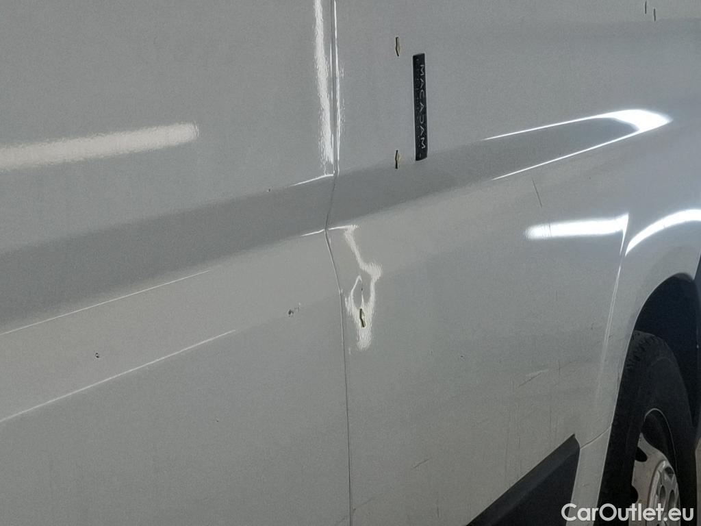  Peugeot  Boxer PEUGEOT  VU 4p Fourgon 2.0 BLUEHDI 130 S&S PREMIUM 335 L3H2 #29