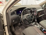  Volkswagen  Tiguan TSI 190 4M Drag Cockpit #12