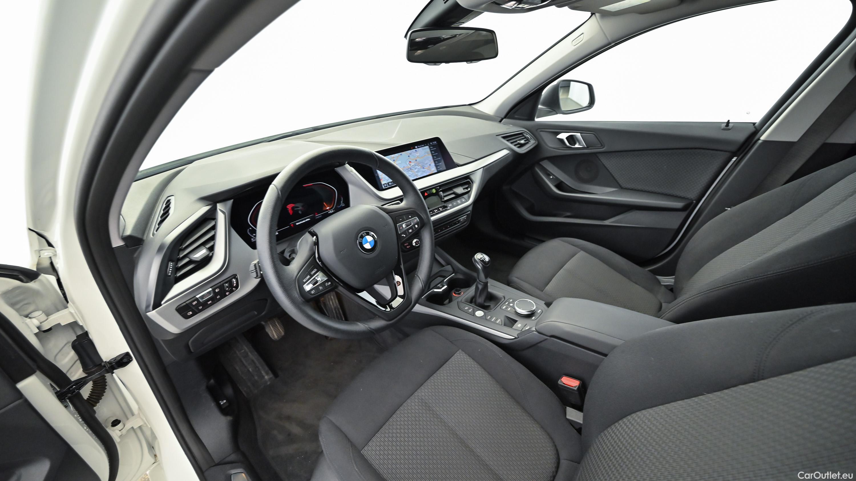 Bmw  Serie 1 (F40) - Manual Diesel  23 #26