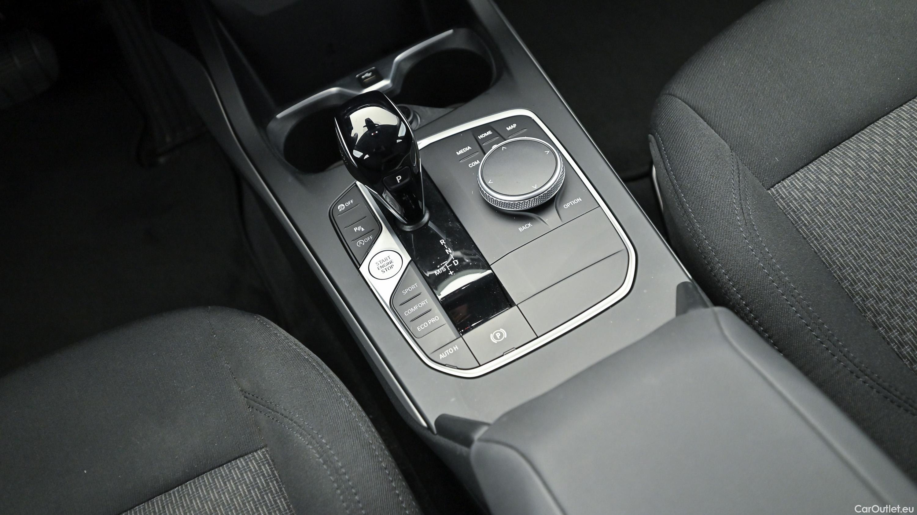 Bmw  Serie 1 xDrive Aut. (F40) - Automatic Diesel  21 #23